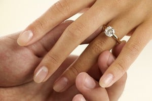 к чему снится кольцо с бриллиантом
