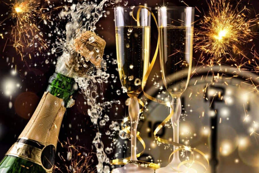 приметы о шампанском на новый год